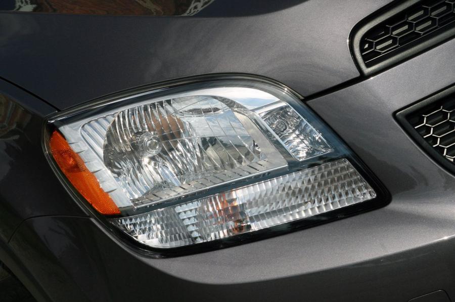  Chevrolet Orlando 2012 года  (фото 2 из 38)